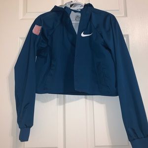 Cropped Nike hoodie